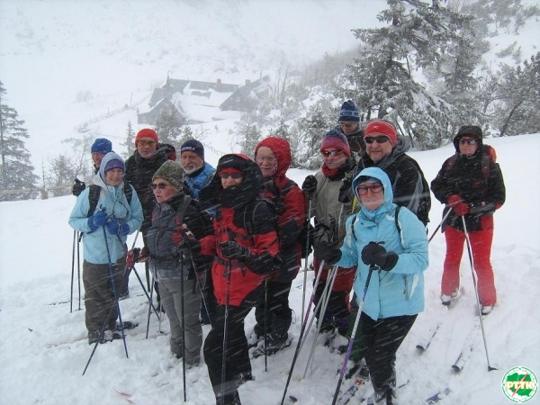 Na tle schroniska Samotnia (2010.03.15)